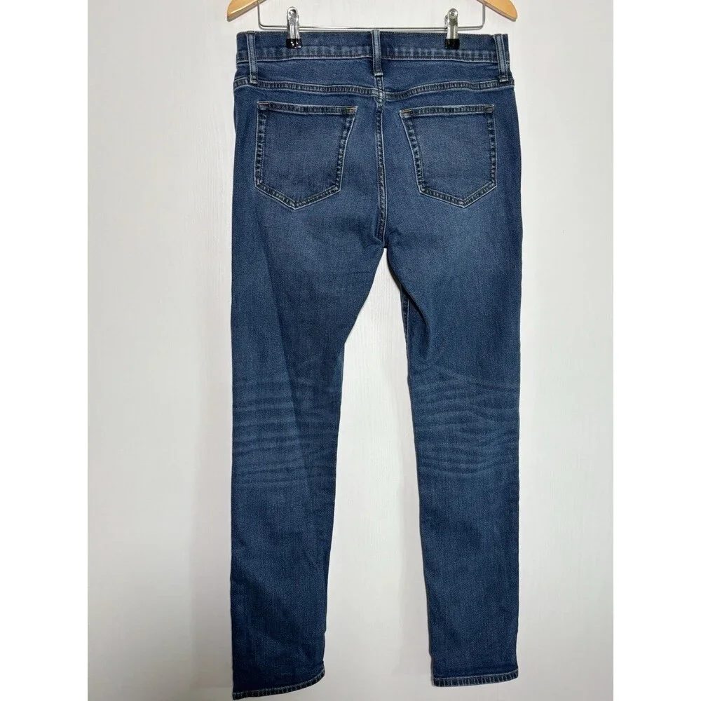 J. Crew sits waist